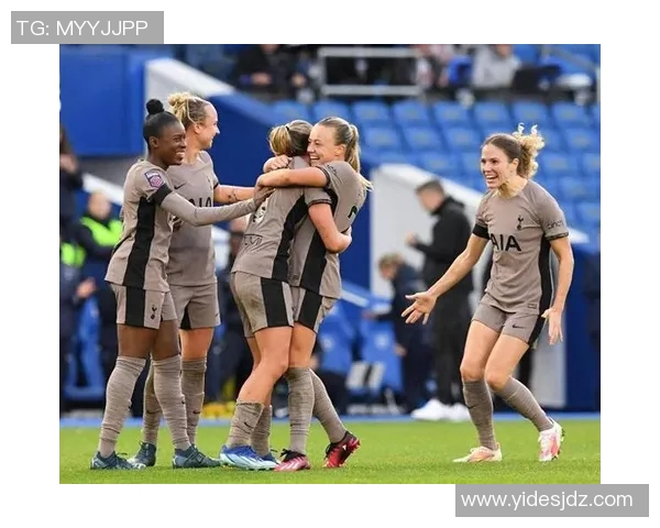 英超赛场上的魅力之星那些让人心动的英国足球明星